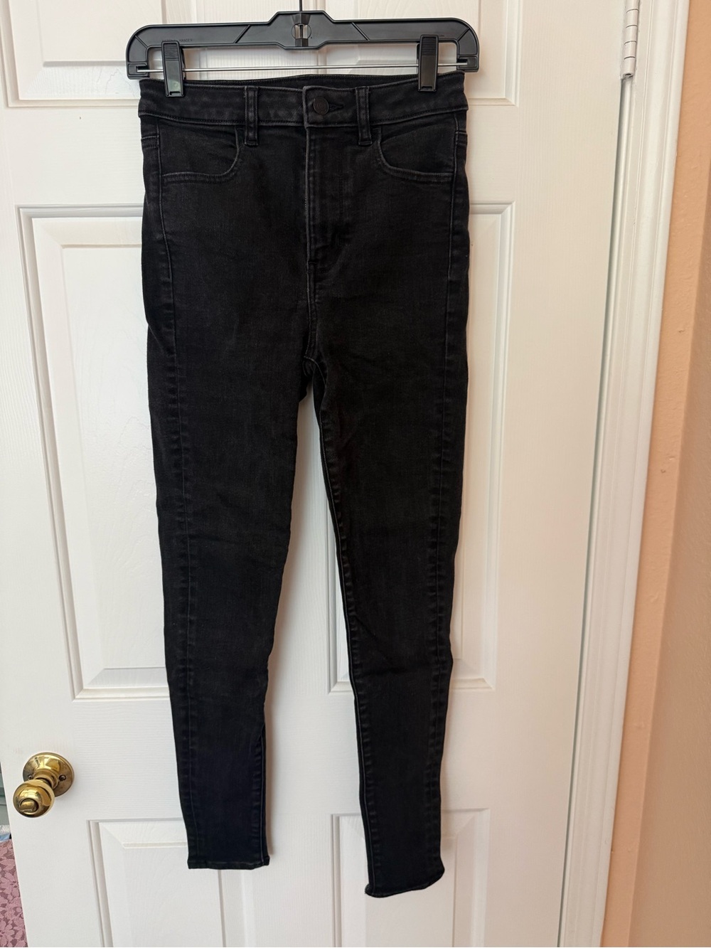 American Eagle Outfitters Black High-Rise Skinny Jeans